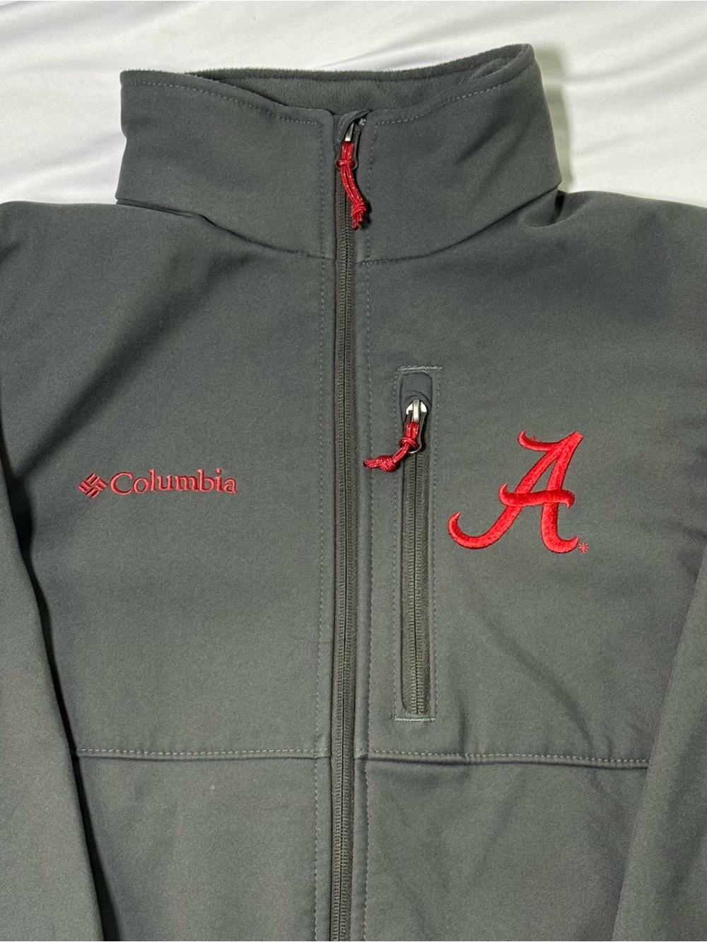 Columbia University of Alabama Men’s Charcoal Softshell Jacket, Size Small